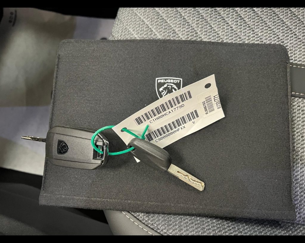 PEUGEOT 2008 1.2 puretech Allure s&s 100cv - 20