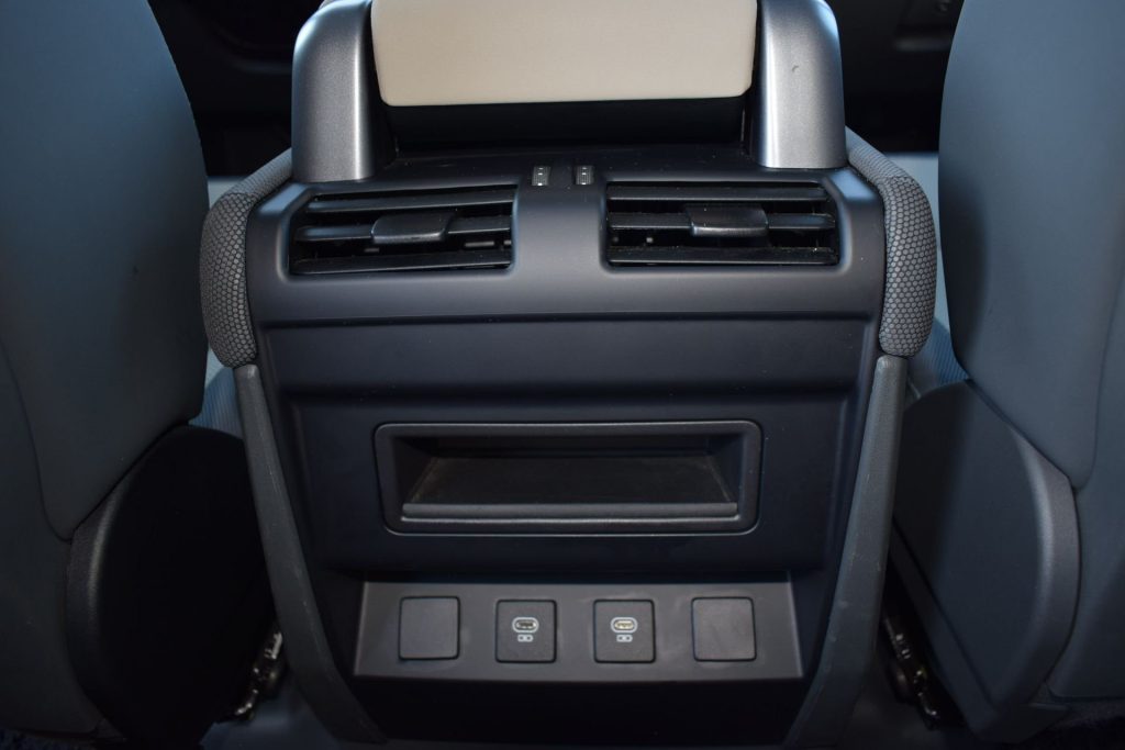 LAND ROVER Defender Defender 110 3.0D I6 250 CV AWD Auto X-Dynamic S - 30