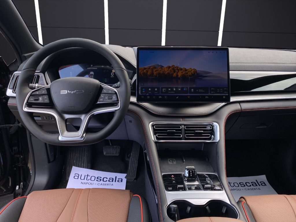 BYD Seal U DMi 1.5 218 CV PHEV Boost - 14