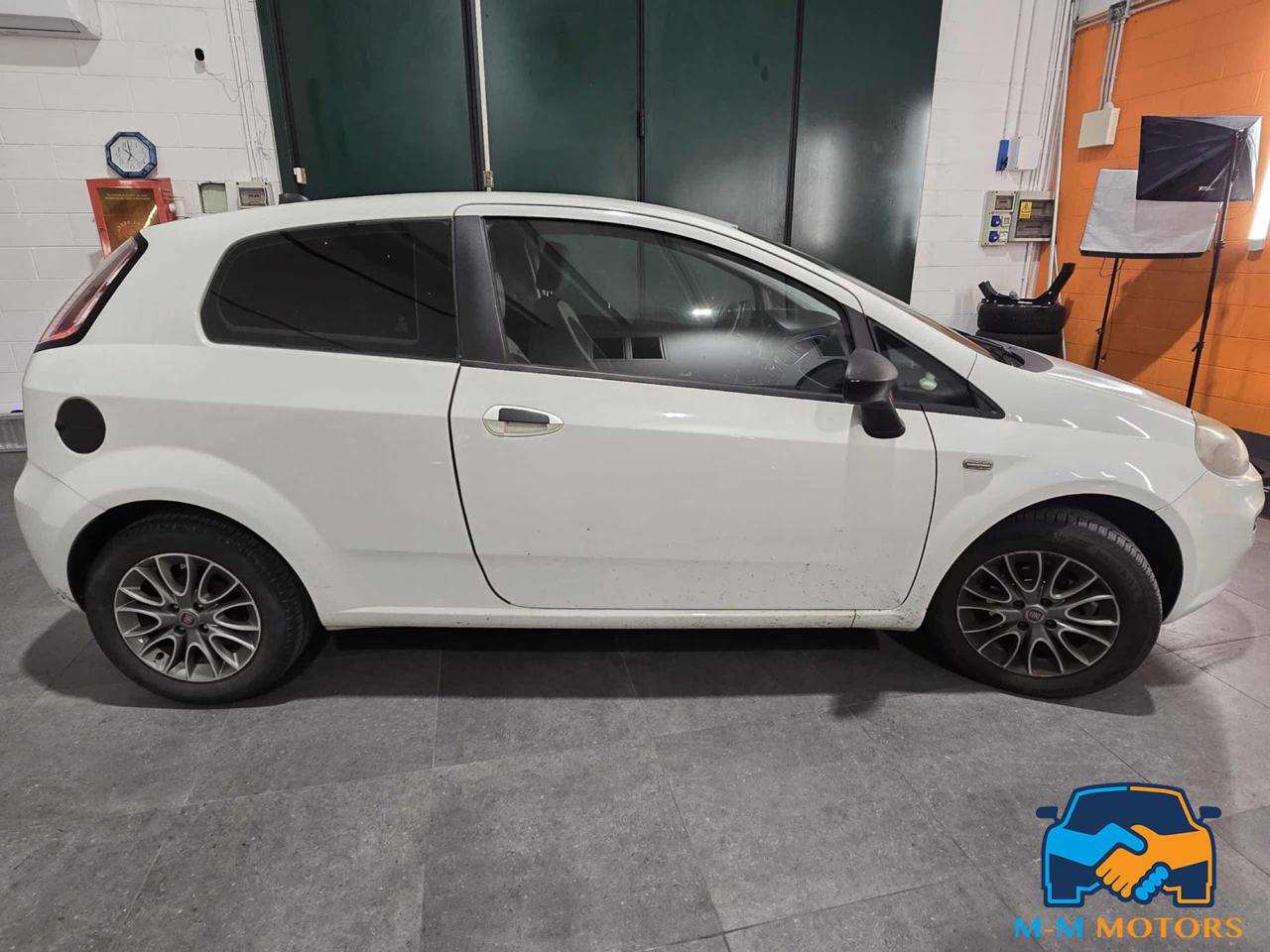 FIAT Punto 1.2 8V 3 porte Lounge - 4