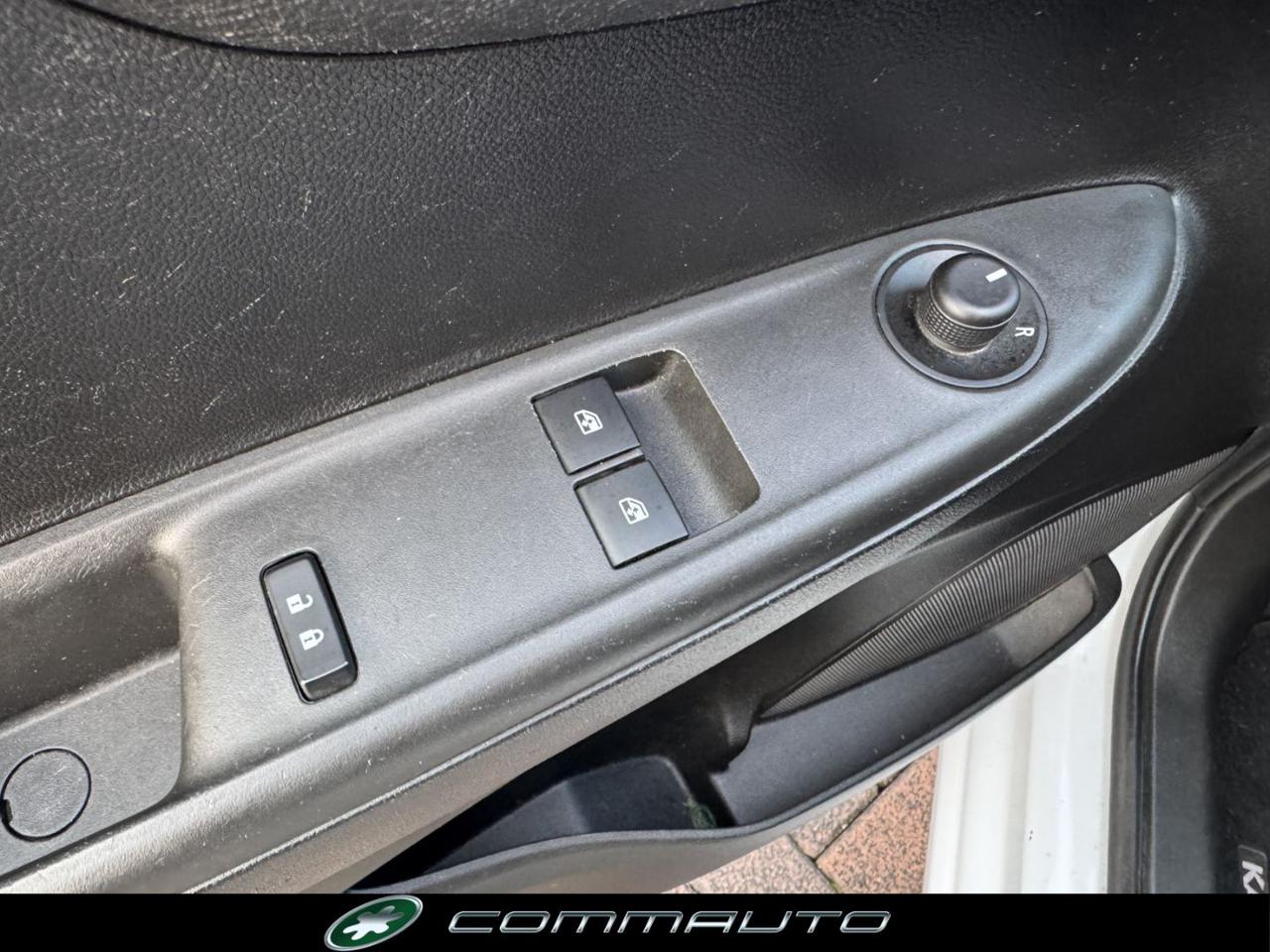 OPEL Karl 1.0 75 CV N-Joy - 9