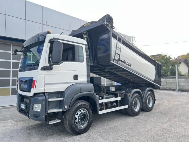 MAN  Bianco pastello