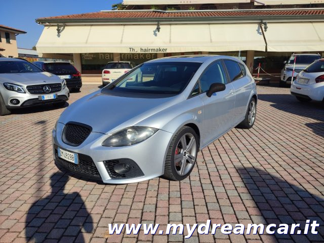 SEAT Leon Grigio metallizzato