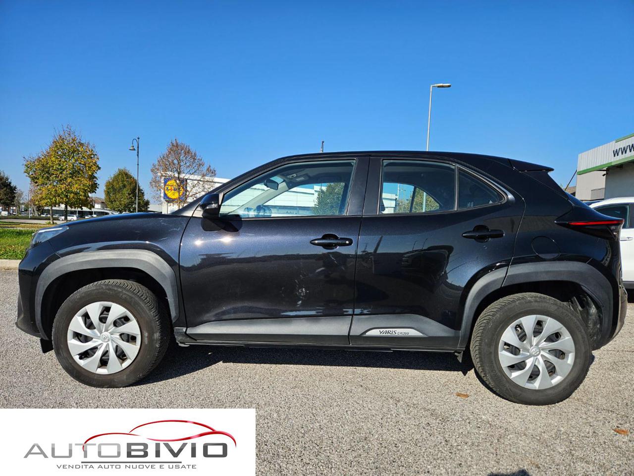 TOYOTA Yaris Cross 1.5 Hybrid 5p. E-CVT Active Eco - 3
