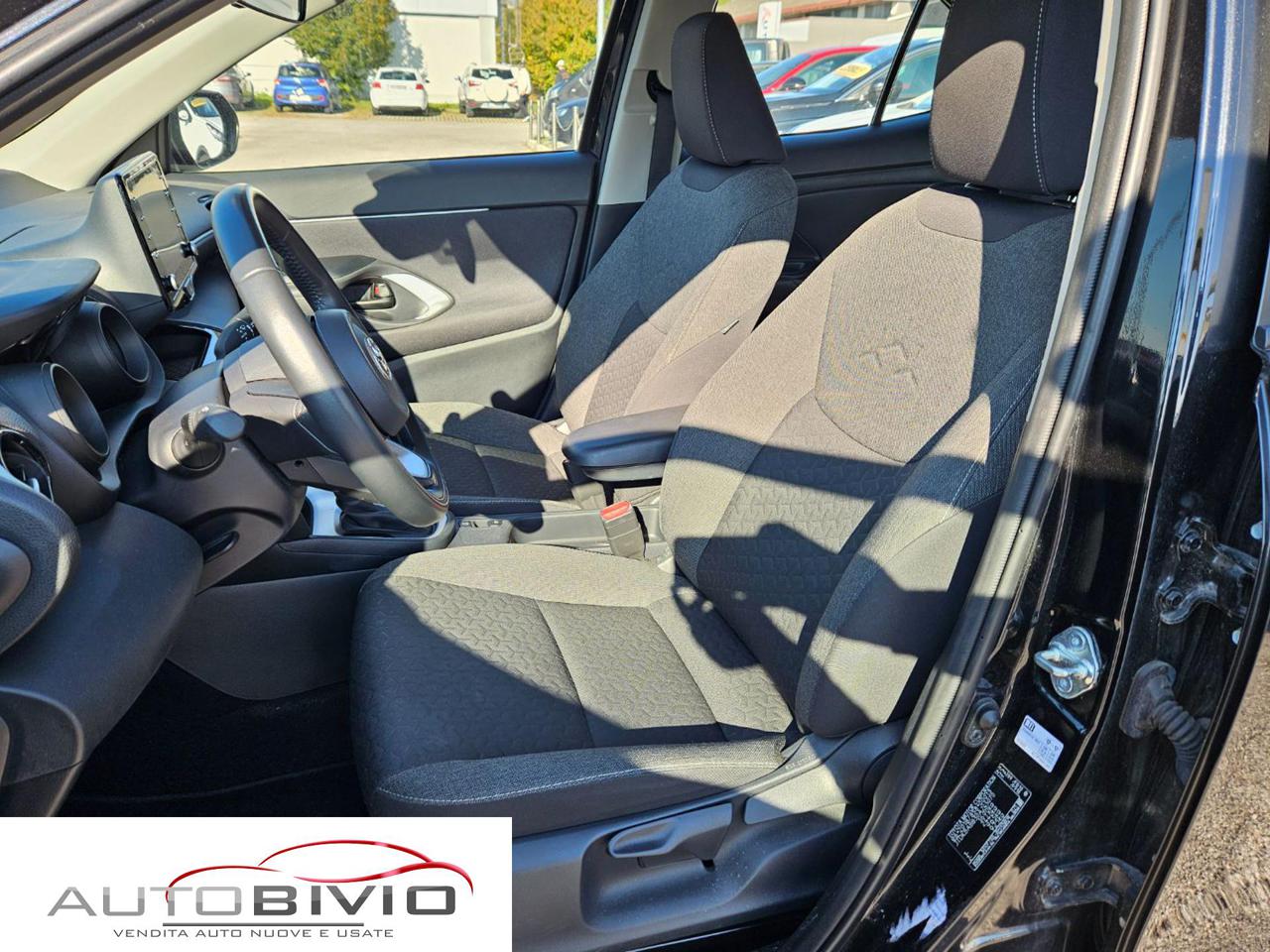 TOYOTA Yaris Cross 1.5 Hybrid 5p. E-CVT Active Eco - 10