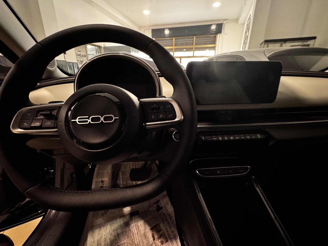 FIAT 600 Hybrid 110 CV DCT La Prima - 7