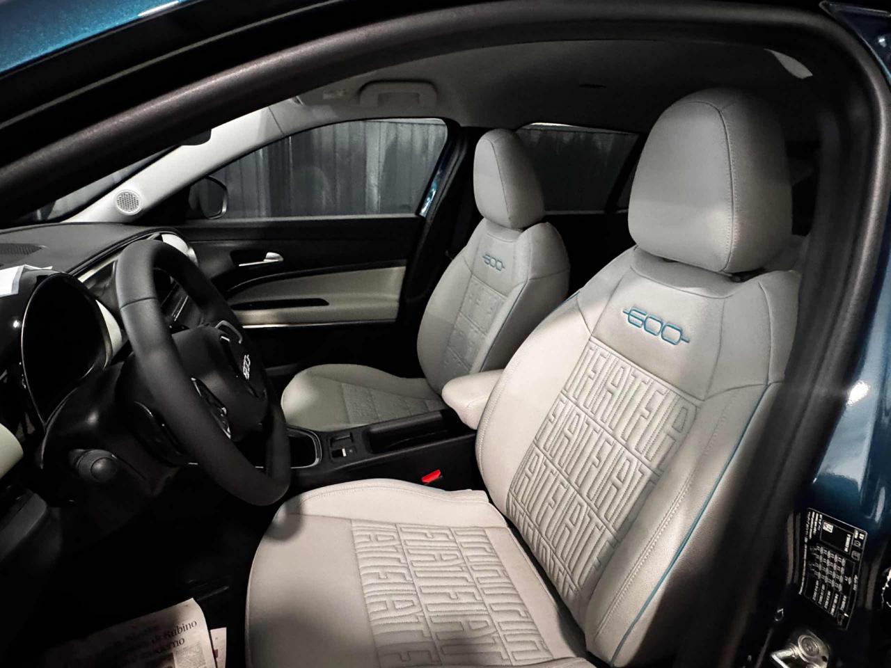 FIAT 600 Hybrid 110 CV DCT La Prima - 8