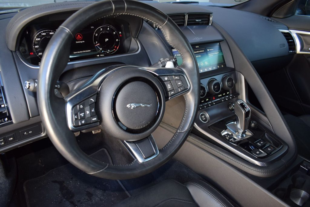 JAGUAR F-Type F-Type 2.0 aut. Coupé R-Dynamic - 11