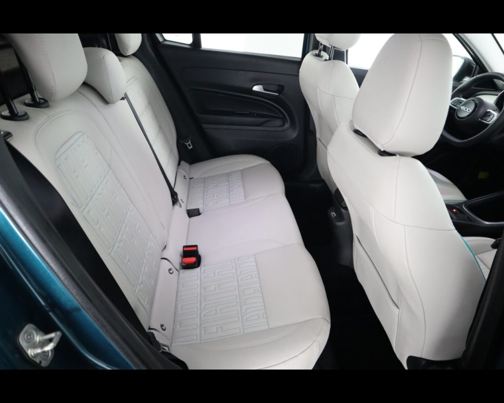 FIAT 600 1.2 hybrid La Prima 110cv auto - 18