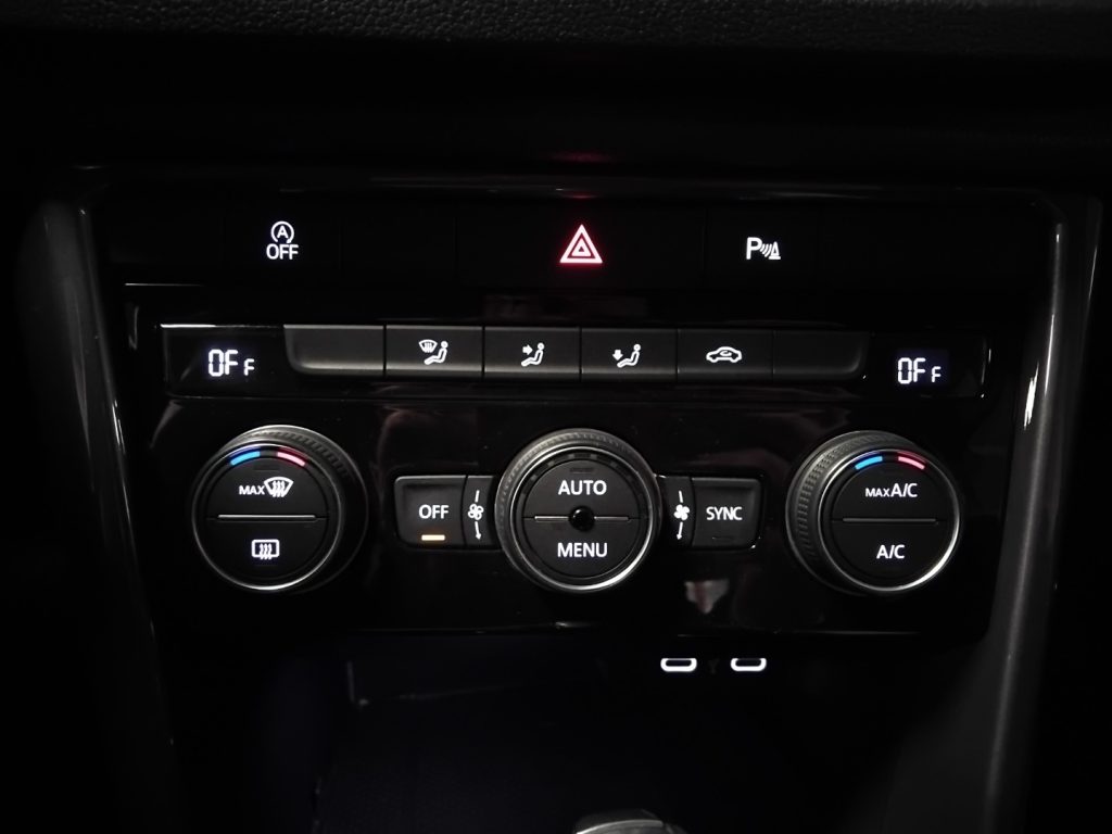 VOLKSWAGEN T-Roc 1.5 TSI ACT DSG Advanced 18 FULL LED - 19