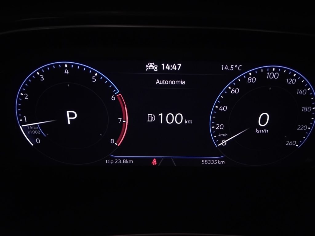 VOLKSWAGEN T-Roc 1.5 TSI ACT DSG Advanced 18 FULL LED - 28