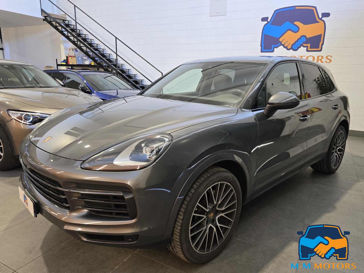 PORSCHE Cayenne 3.0 V6 - 1