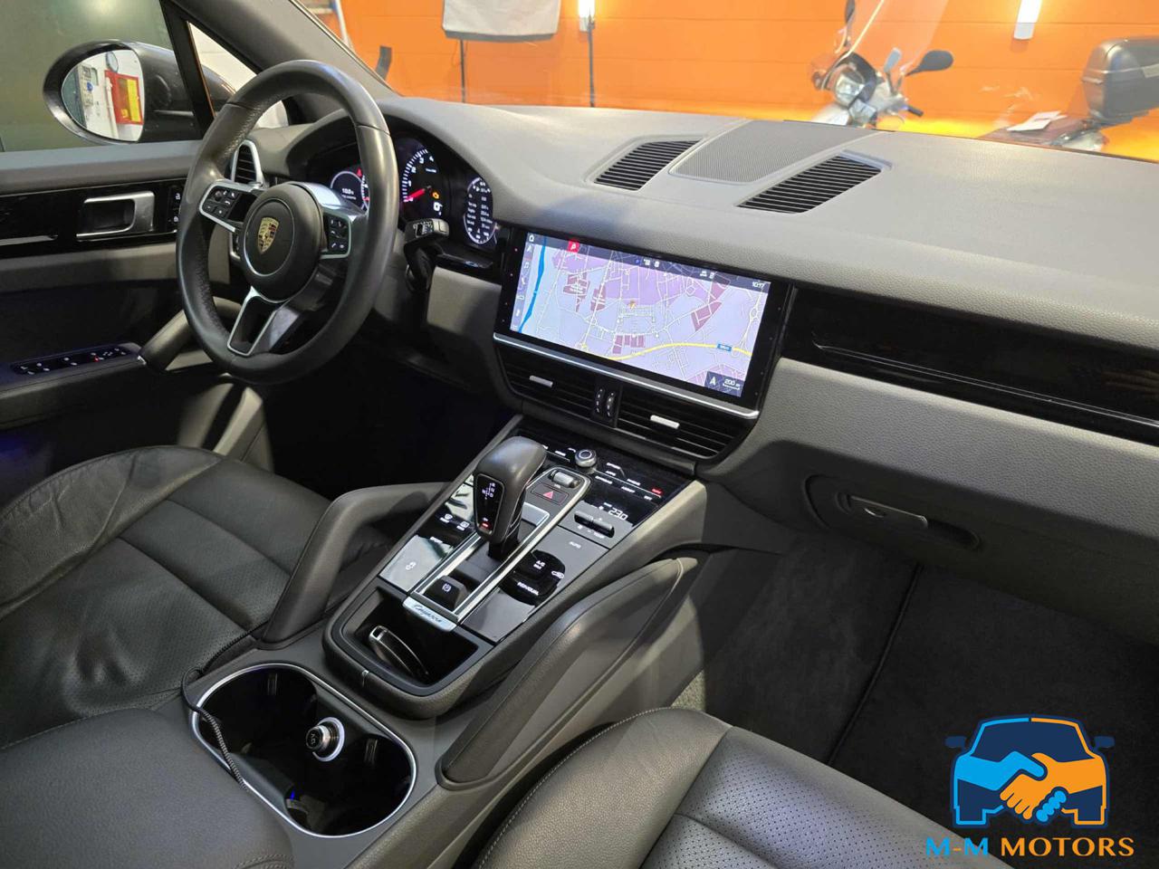 PORSCHE Cayenne 3.0 V6 - 20