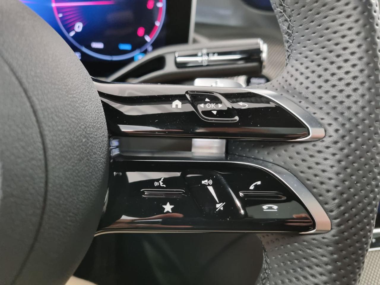 MERCEDES-BENZ GLC 300 d 4Matic Mild Hybrid AMG Line Premium Plus - 27