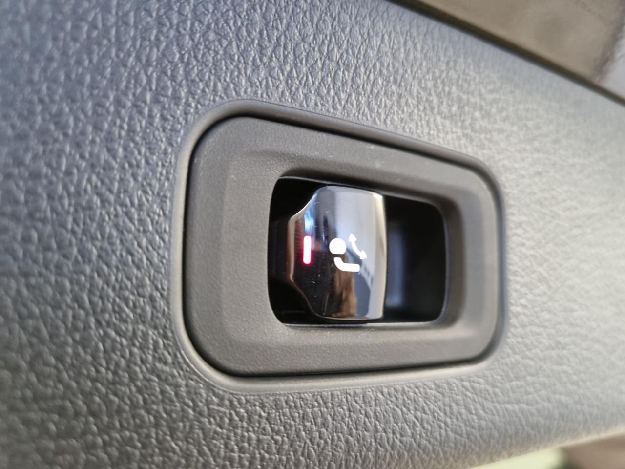 MERCEDES-BENZ GLC 300 d 4Matic Mild Hybrid AMG Line Premium Plus - 32