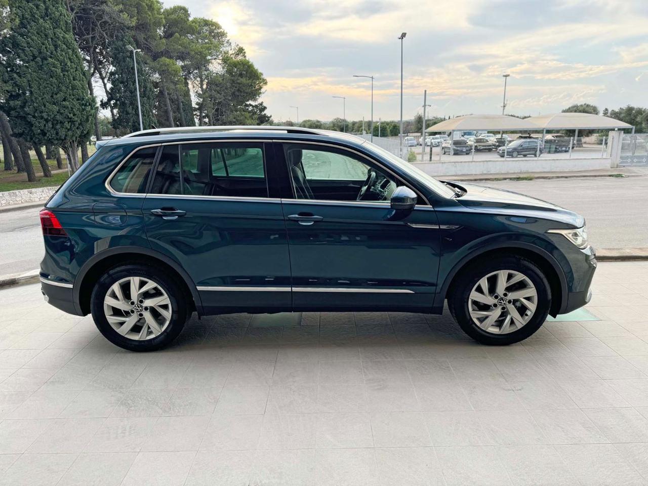 VOLKSWAGEN Tiguan 2.0 TDI 150 CV SCR DSG Elegance VIRTUAL - 4