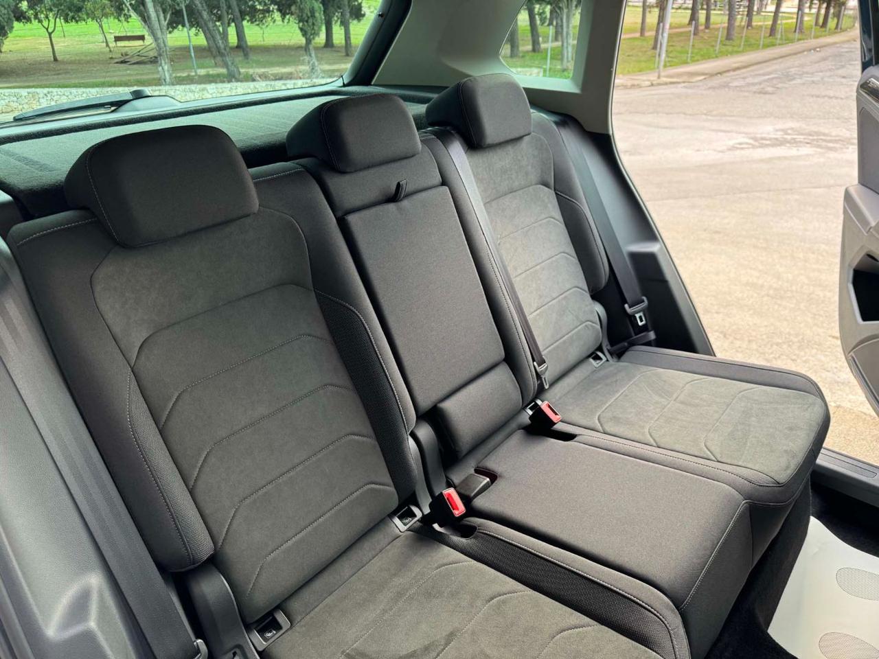 VOLKSWAGEN Tiguan 2.0 TDI 150 CV SCR DSG Elegance VIRTUAL - 23