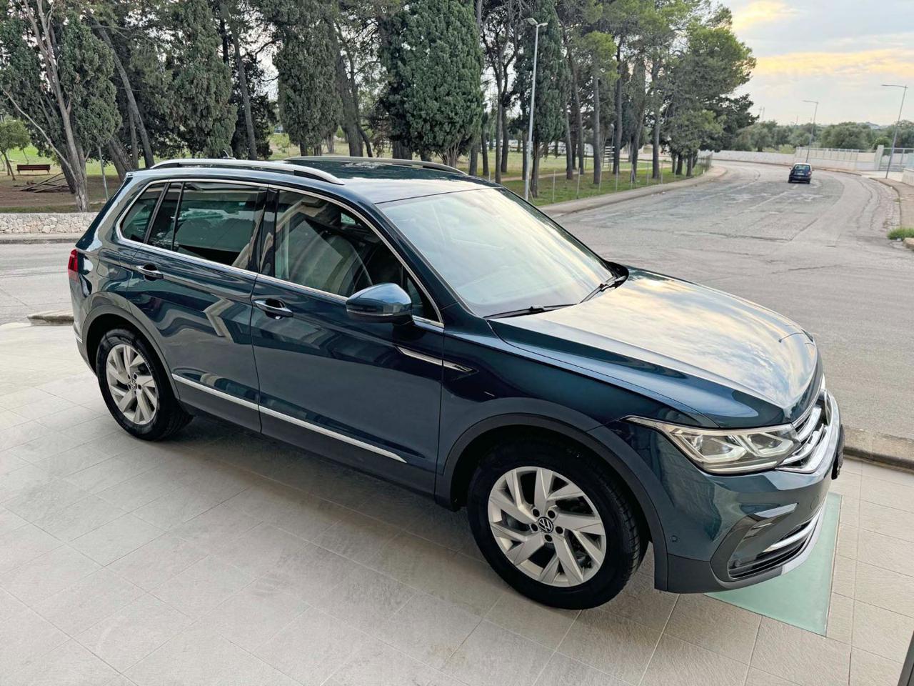 VOLKSWAGEN Tiguan 2.0 TDI 150 CV SCR DSG Elegance VIRTUAL - 3