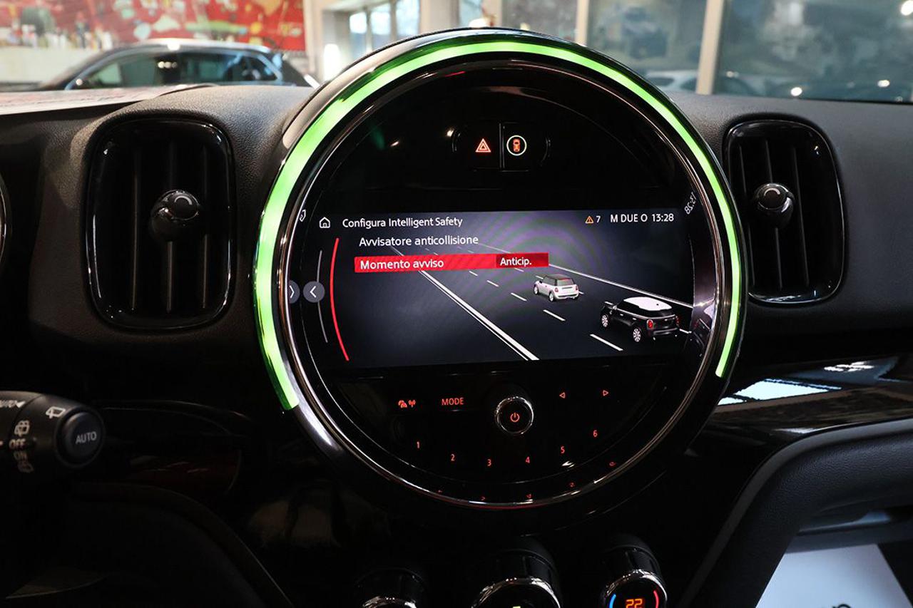 MINI Countryman 1.5 Cooper Essential Auto. - 23