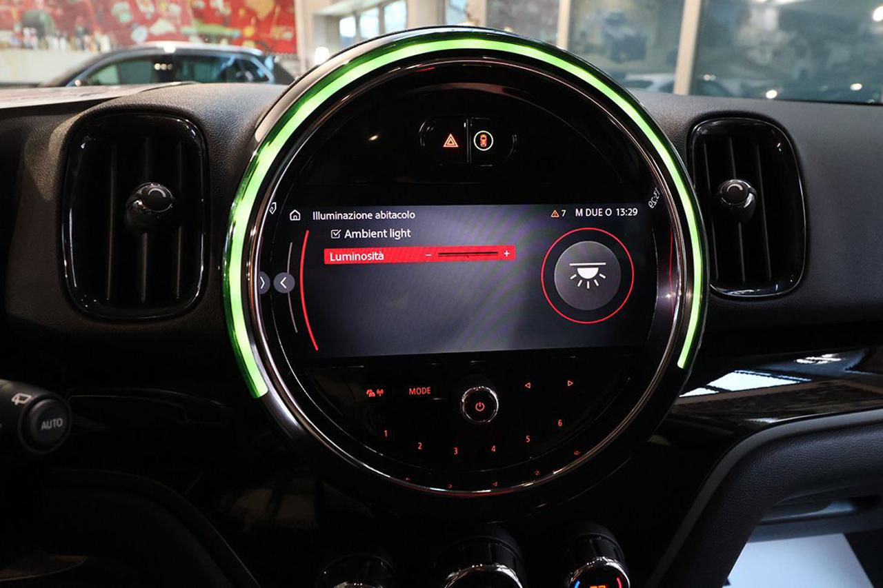 MINI Countryman 1.5 Cooper Essential Auto. - 24