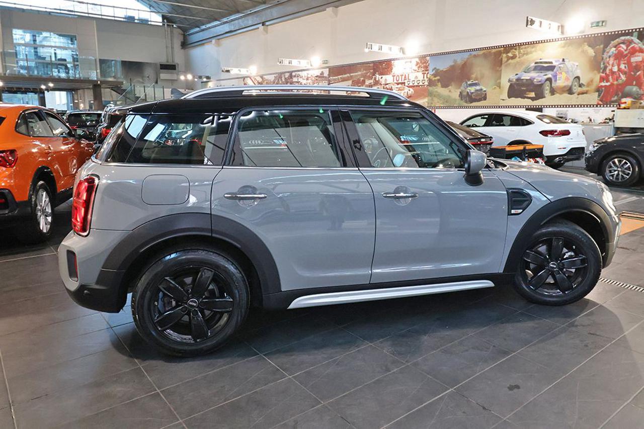 MINI Countryman 1.5 Cooper Essential Auto. - 10