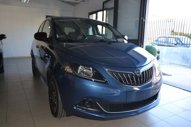 LANCIA Ypsilon Azzurro metallizzato