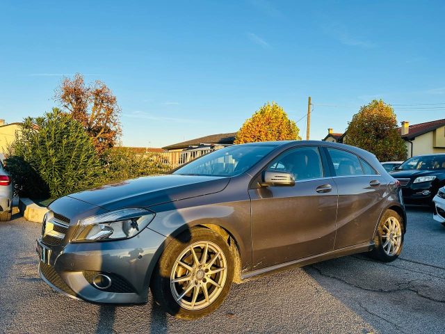 MERCEDES-BENZ A 180 Grigio metallizzato