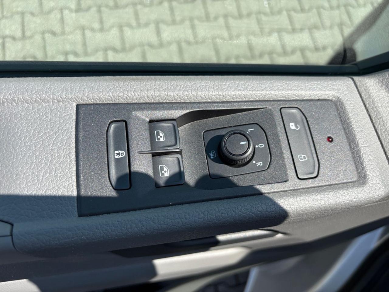 VOLKSWAGEN Transporter 2.0 TDI 110CV PC Kombi Business - 12