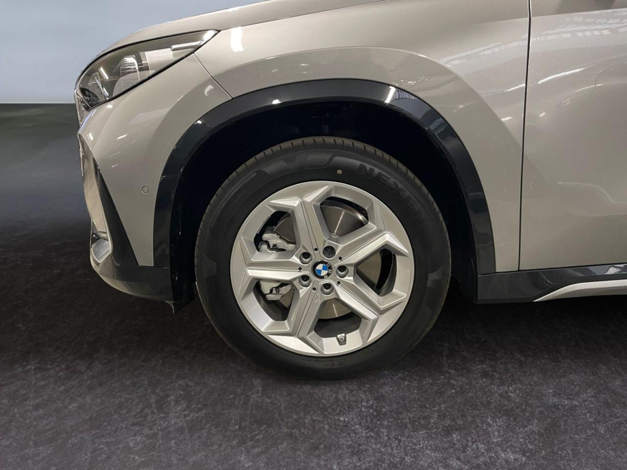 BMW X1 xDrive 23i xLine - 29