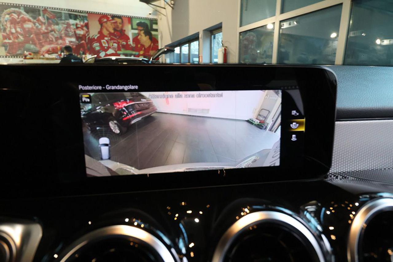 MERCEDES-BENZ GLB 200 d Automatic Business Extra - 26