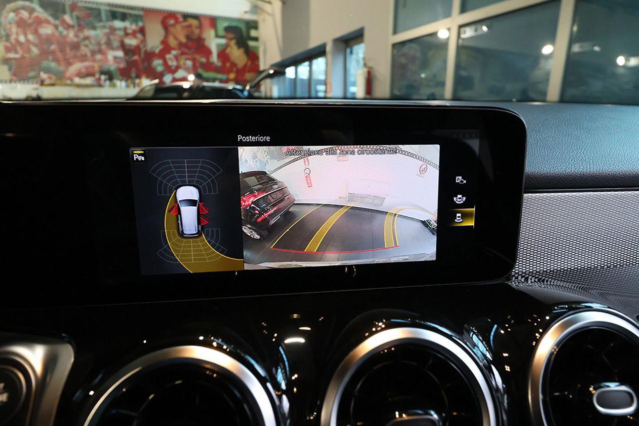 MERCEDES-BENZ GLB 200 d Automatic Business Extra - 27