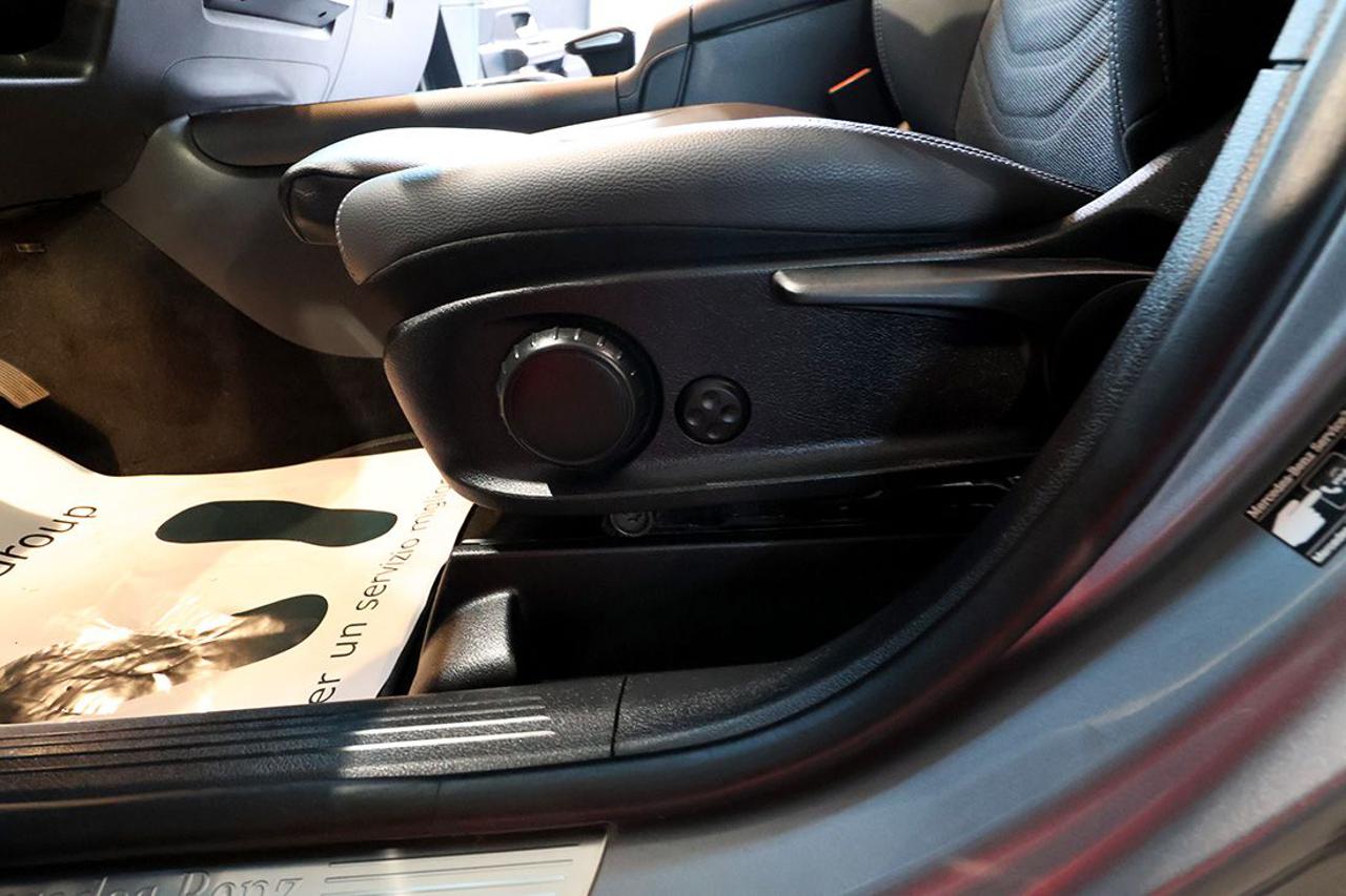 MERCEDES-BENZ GLB 200 d Automatic Business Extra - 39