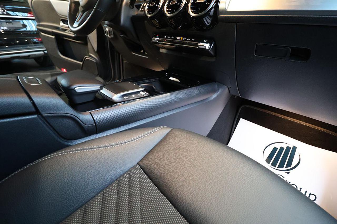 MERCEDES-BENZ GLB 200 d Automatic Business Extra - 36