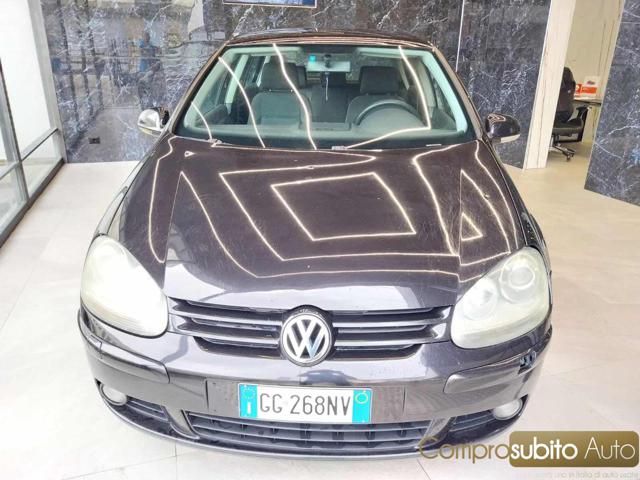 VOLKSWAGEN Golf Black pastel