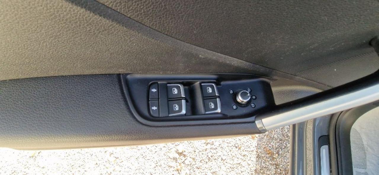 AUDI Q2 1.6 TDI S tronic S line Edition - 12