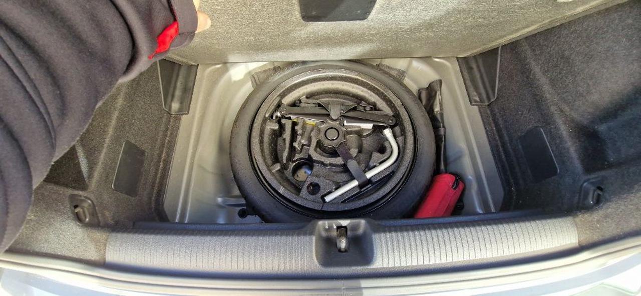 AUDI Q2 1.6 TDI S tronic S line Edition - 8