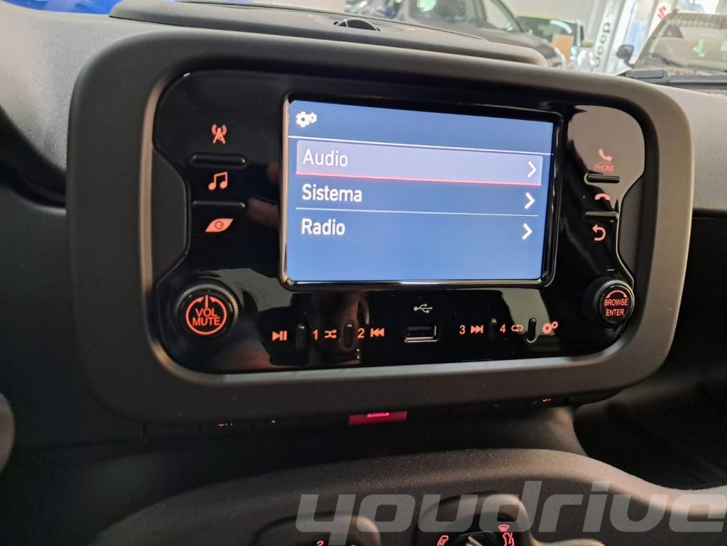 FIAT New Panda / 1.0 FireFly S&S Hybrid+5P+PACK CITY KM0 - 13