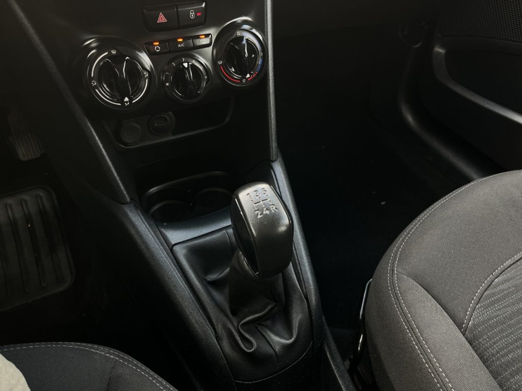 PEUGEOT 208 VAN 1.6HDi 2POSTI - 14