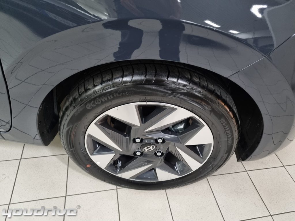 HYUNDAI i10 / 1.0 GPL ORIGINALE CASA Connectline KM0 - 20