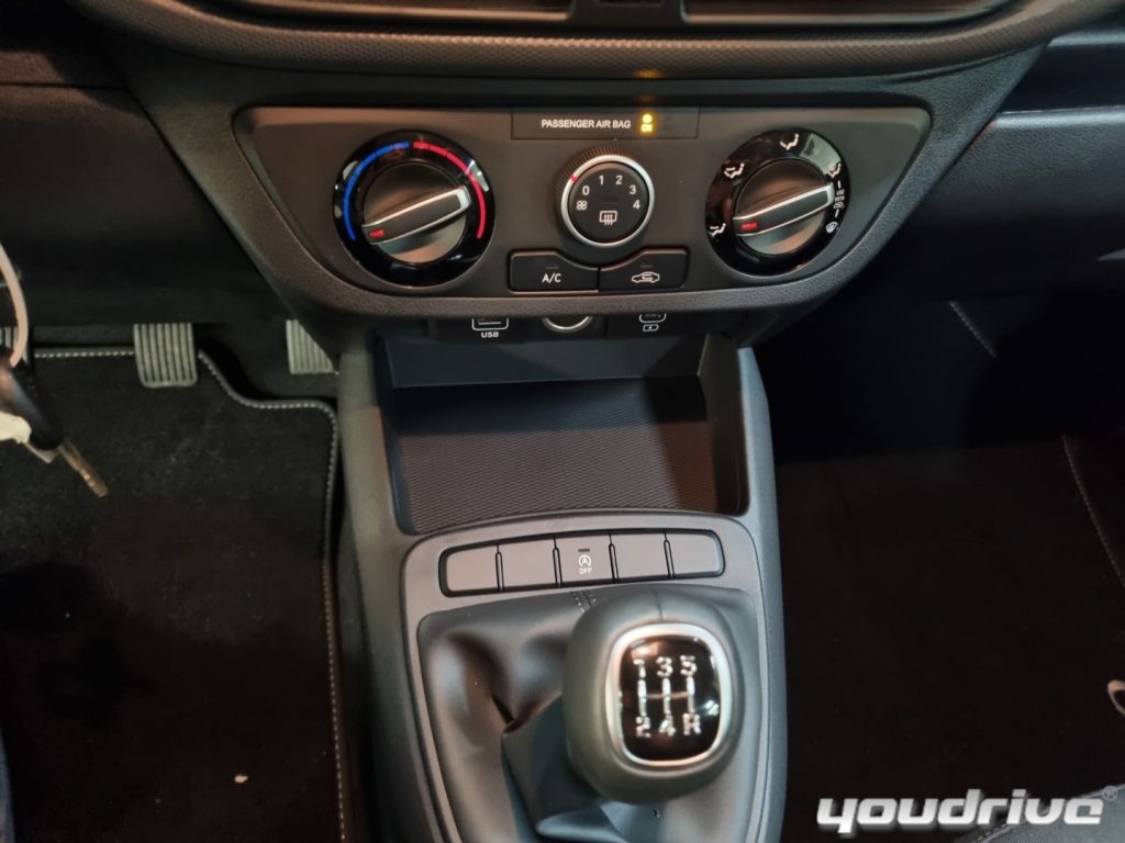 HYUNDAI i10 / 1.0 GPL ORIGINALE CASA Connectline KM0 - 13