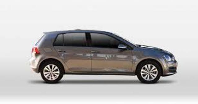 VOLKSWAGEN Golf Grigio metallizzato