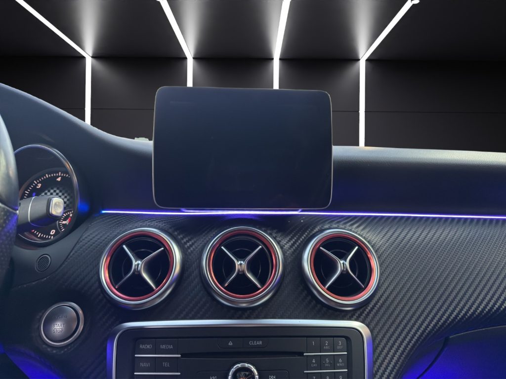 MERCEDES-BENZ A 200 d Automatic Premium - 16