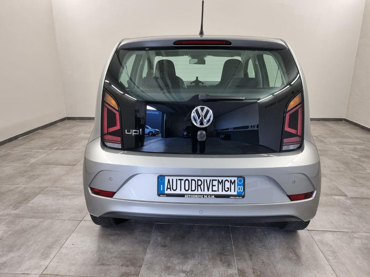 VOLKSWAGEN up! 1.0 5p. move up! BlueMotion Technology - 3