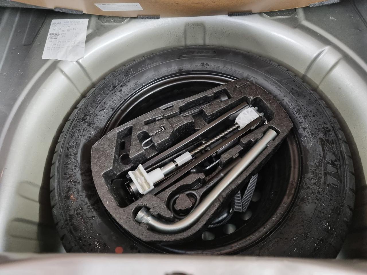 VOLKSWAGEN up! 1.0 5p. move up! BlueMotion Technology - 11