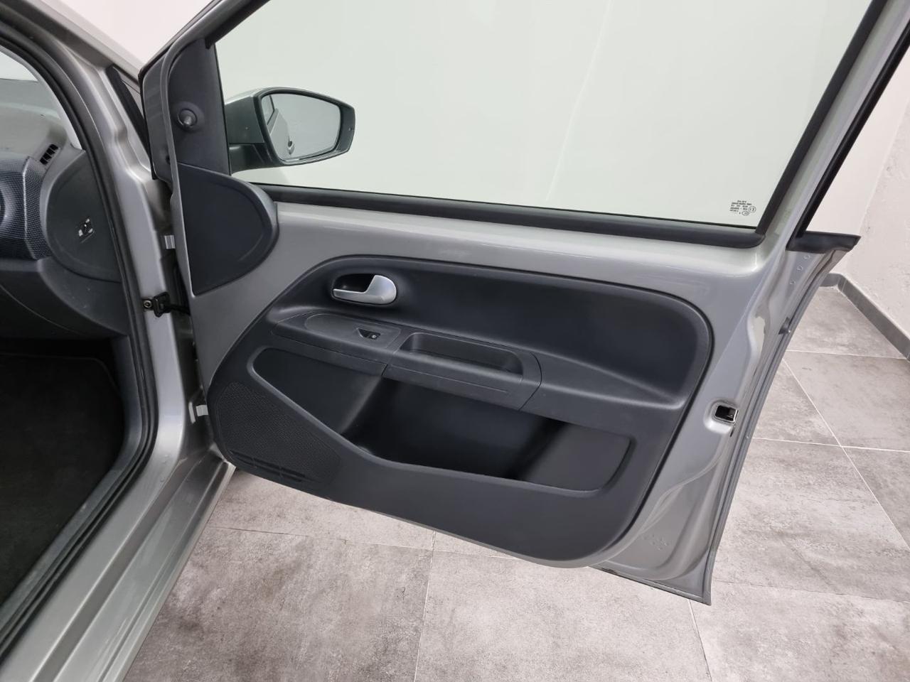 VOLKSWAGEN up! 1.0 5p. move up! BlueMotion Technology - 31