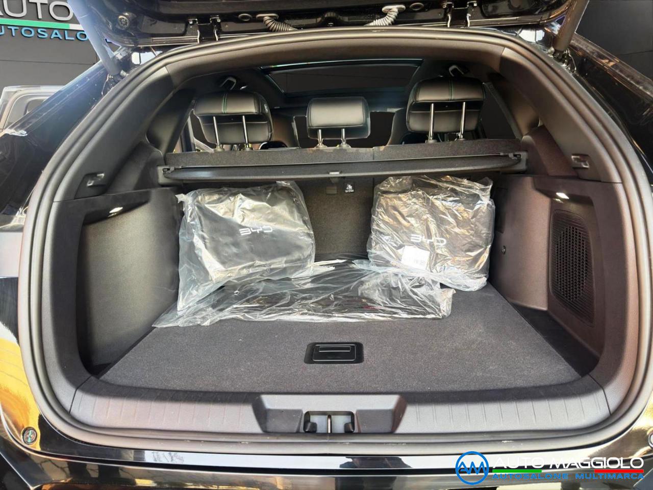 BYD Seal U DM-i 1.5 218 CV PHEV Comfort PREZZO REALE - 13