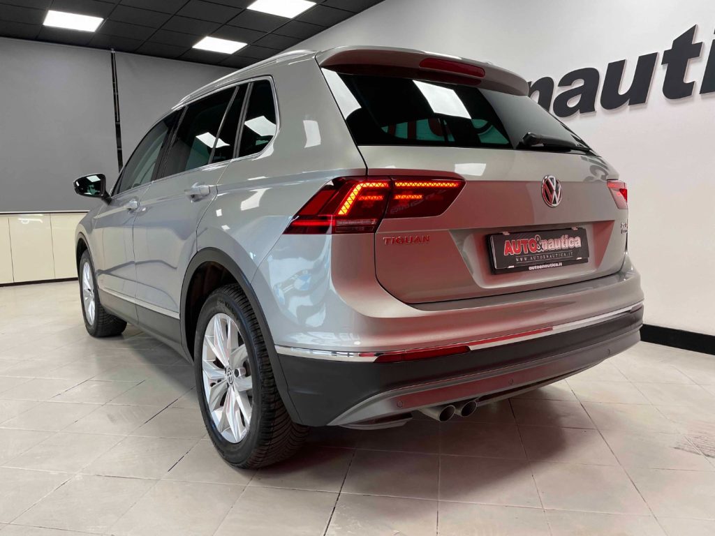 VOLKSWAGEN Tiguan 2.0 TDI EXECUTIVE 4MOTION 190CV DSG - 9