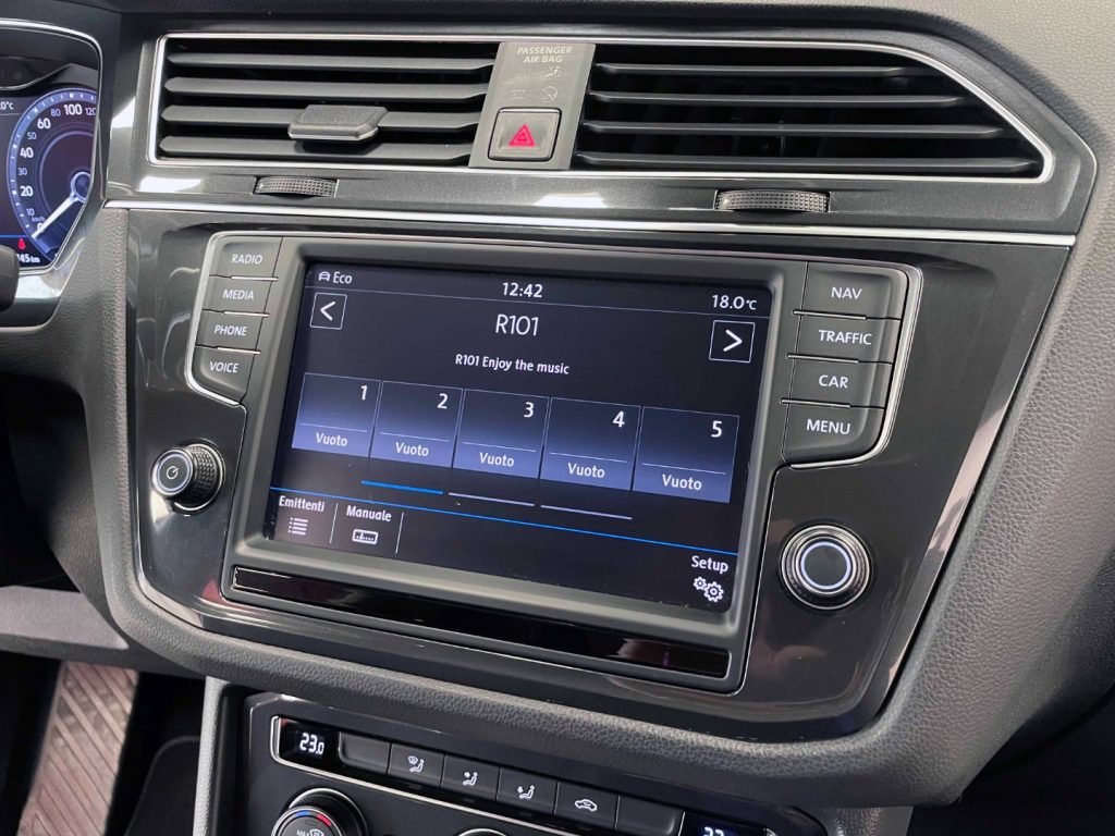 VOLKSWAGEN Tiguan 2.0 TDI EXECUTIVE 4MOTION 190CV DSG - 49