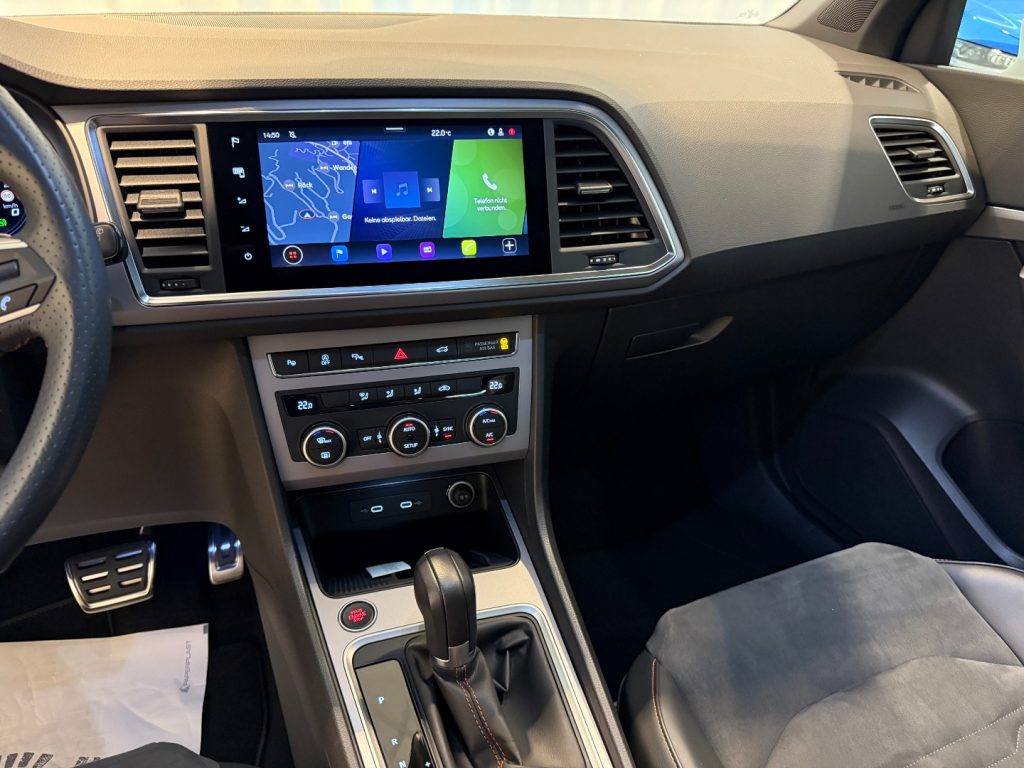 SEAT Ateca 2.0 TDI DSG FR 19 Pano 360° ParkAssist LED - 9