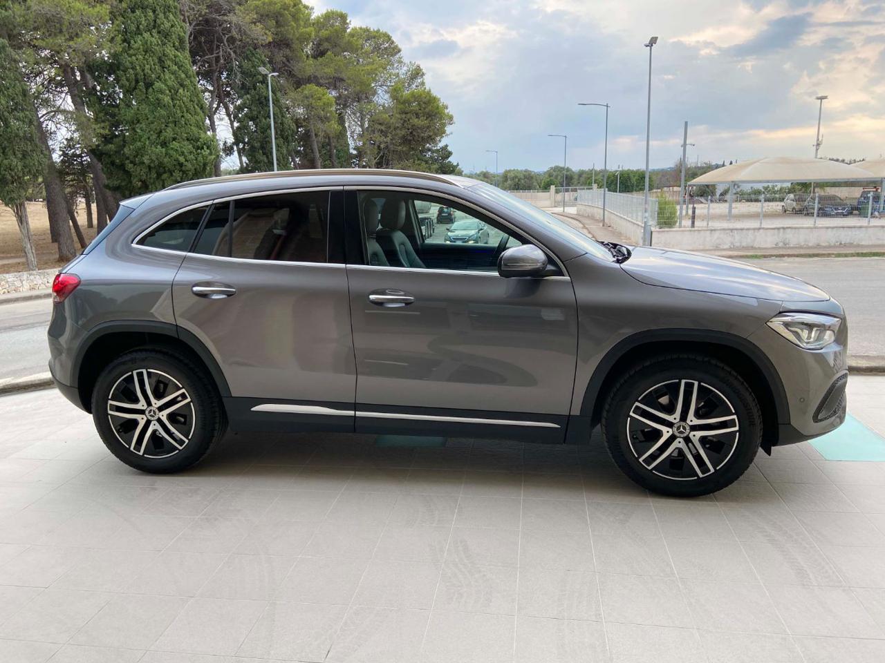 MERCEDES-BENZ GLA 200 d Automatic Sport Plus - 4